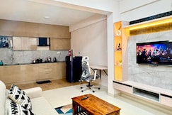 Vansa Stays - 1BHK Near Airport