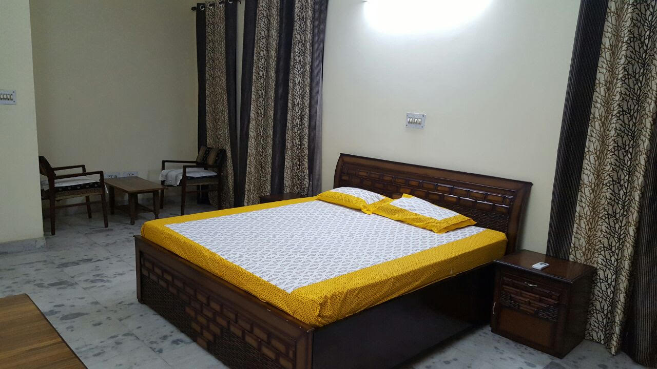 Comfortable Homestay - Tap to explore photos