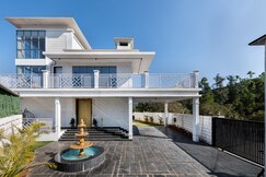 ASHVIDA - Luxury Villa Collection