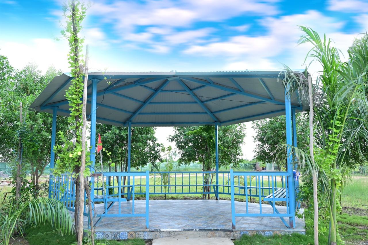 Royal Tadoba Hotel - Tap to explore photos
