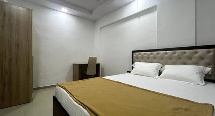 Nicely Designed and Budget Friendly Stay by Four Petals Room Type - Nicely Designed & Budget Friendly 305