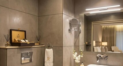 Surya Grand Hotel Room Type - Classic Room