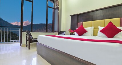 Hotel Hillora Mcleodganj Room Type - Premium Room With Balcony - Mountain View