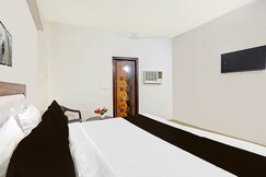 Address of Hotel O Sky Light