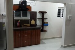 Run Lirak: Lovely Home