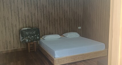 Sharma home stay Room Type - Wood walls