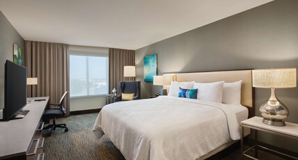Hilton Garden Inn Lubbock Room Type - 1 KING HEARING ACCESSIBLE