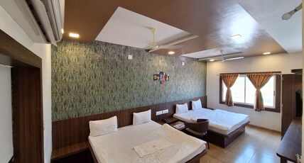 Hotel Candle Wood & Restaurant Room Type - Four Bed Room