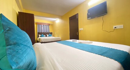 HOTEL KUMUD RESIDENCY Room Type - Faamily Room With Mountain View