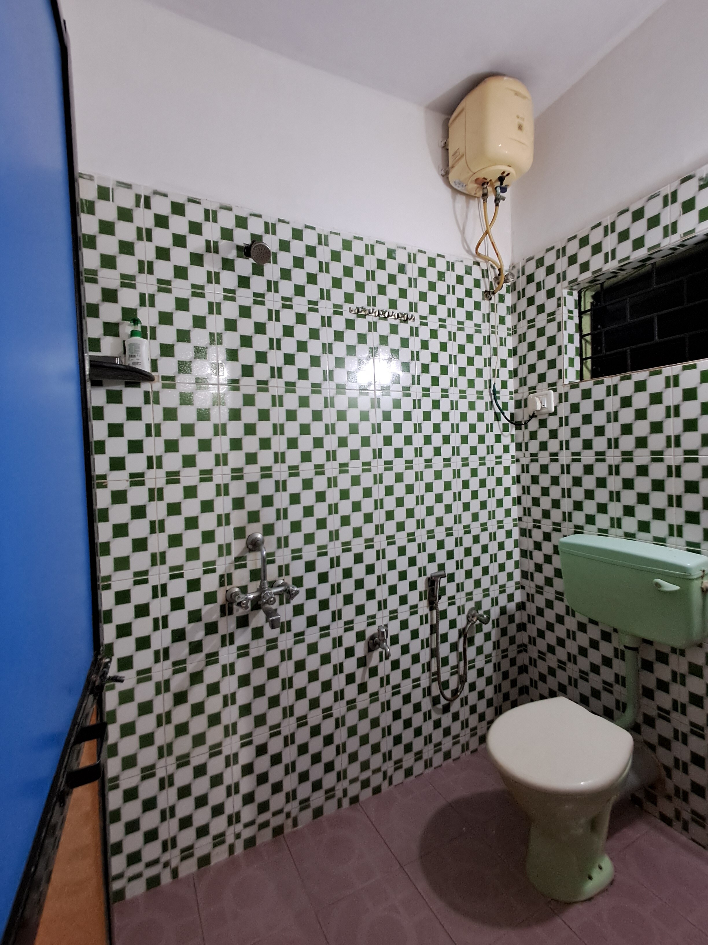 Mantra Stays Guest House- Rooms in Arambol - Tap to explore photos