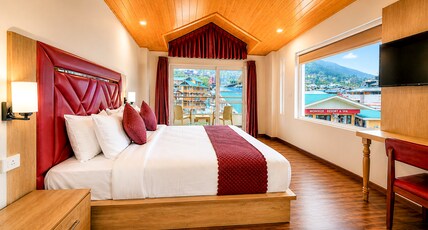 The Gold Leaf Manali Room Type - Luxury Room with Mountain View