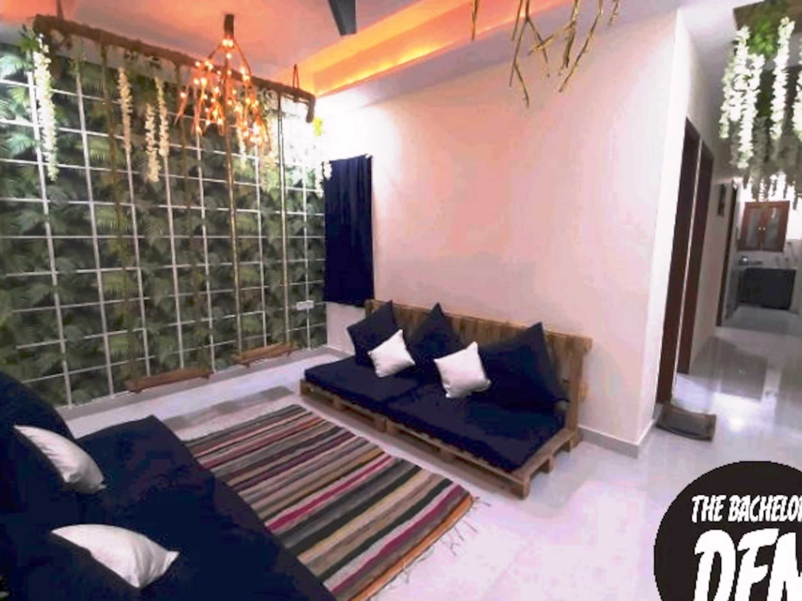 the Bachelor s Den Rohini - Tap to explore photos