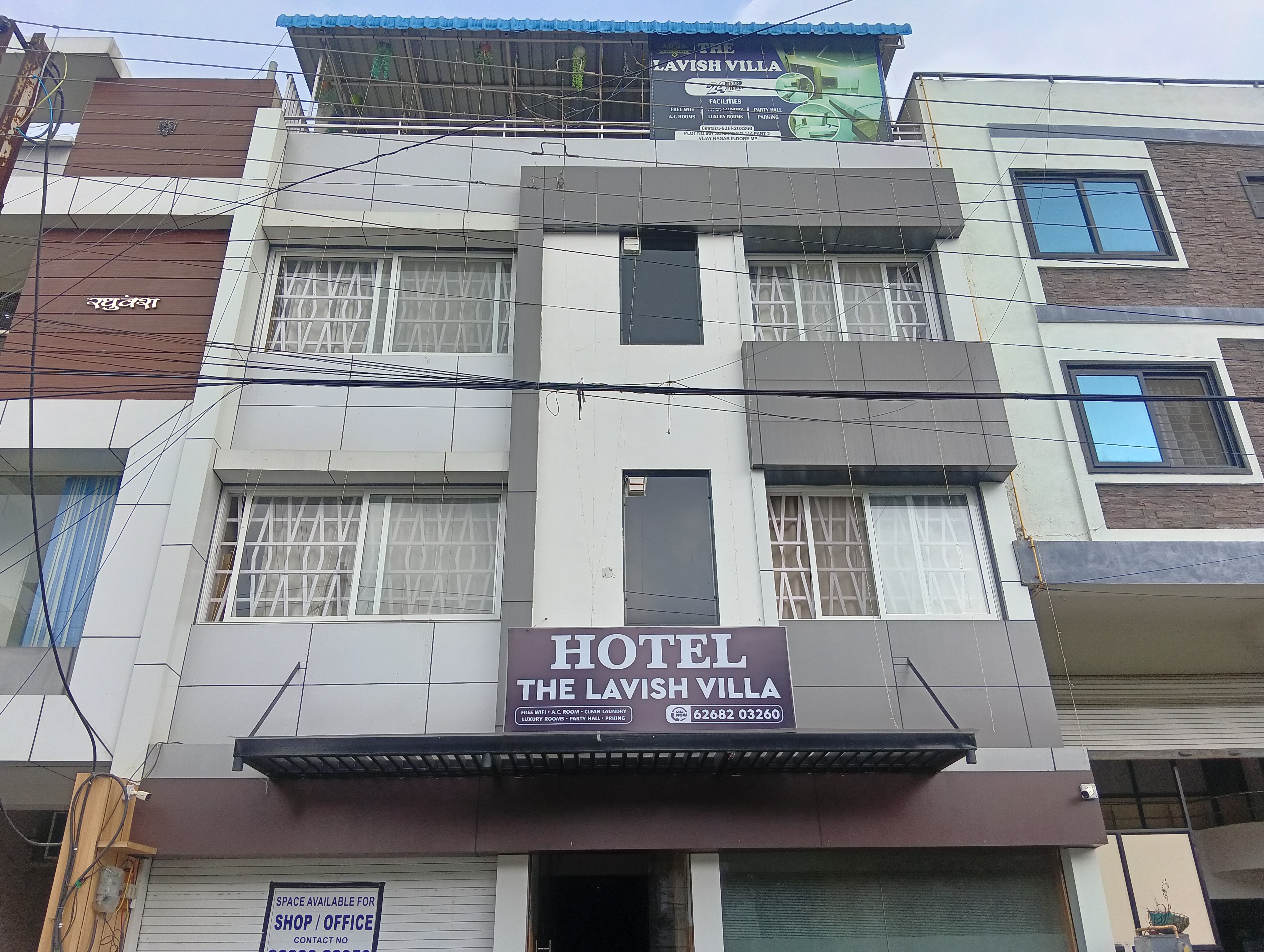 Accuotel inn LAVISH VILLA - Tap to explore photos
