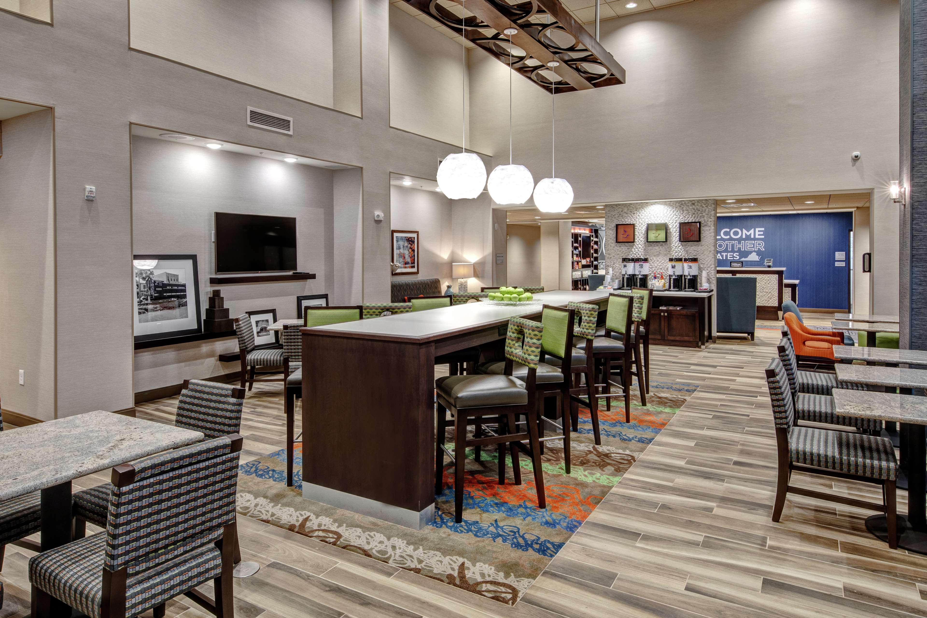 Hampton Inn & Suites by Hilton Culpeper - Tap to explore photos