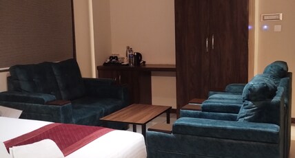 Anjurli Inn Room Type - Premium Room