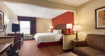 Hampton Inn by Hilton Shawnee Room Type - 1KING STUDY SOFABED NOSMOK