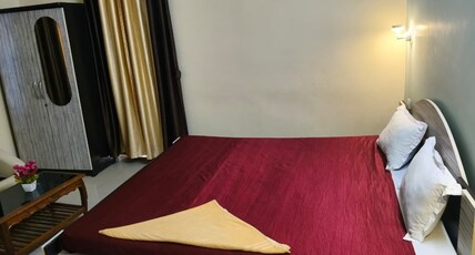 HS Group Room Type - Deluxe King Bed Room with City View