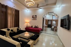 Whispering Birds Homestay