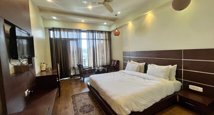 Hotel Sun N Star Room Type - Superior room (First Floor)