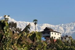 ES Deurali Resort