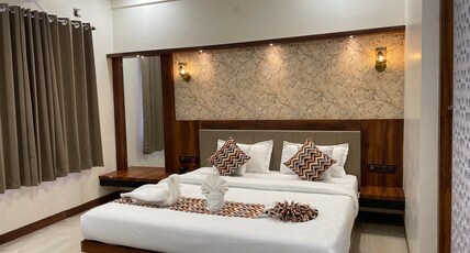 Hotel Shree Leela Palace Rajgarh Room Type - Suite Room