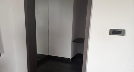Varma Royal Suites Room Type - City View King Bed Room with Balcony