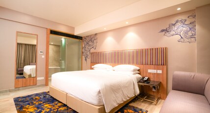Vivanta Kochi Aluva Room Type - Premium Suite