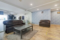 OYO 77966 F5 Hospitality