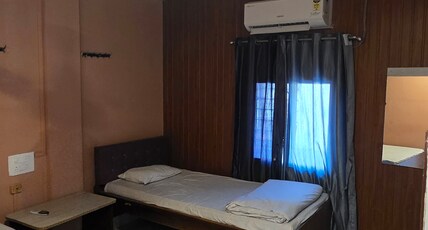 Aashiyana Inn Room Type - Bedroom 11
