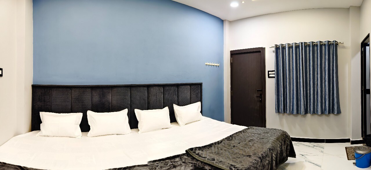 Hotel Shridhar - Tap to explore photos