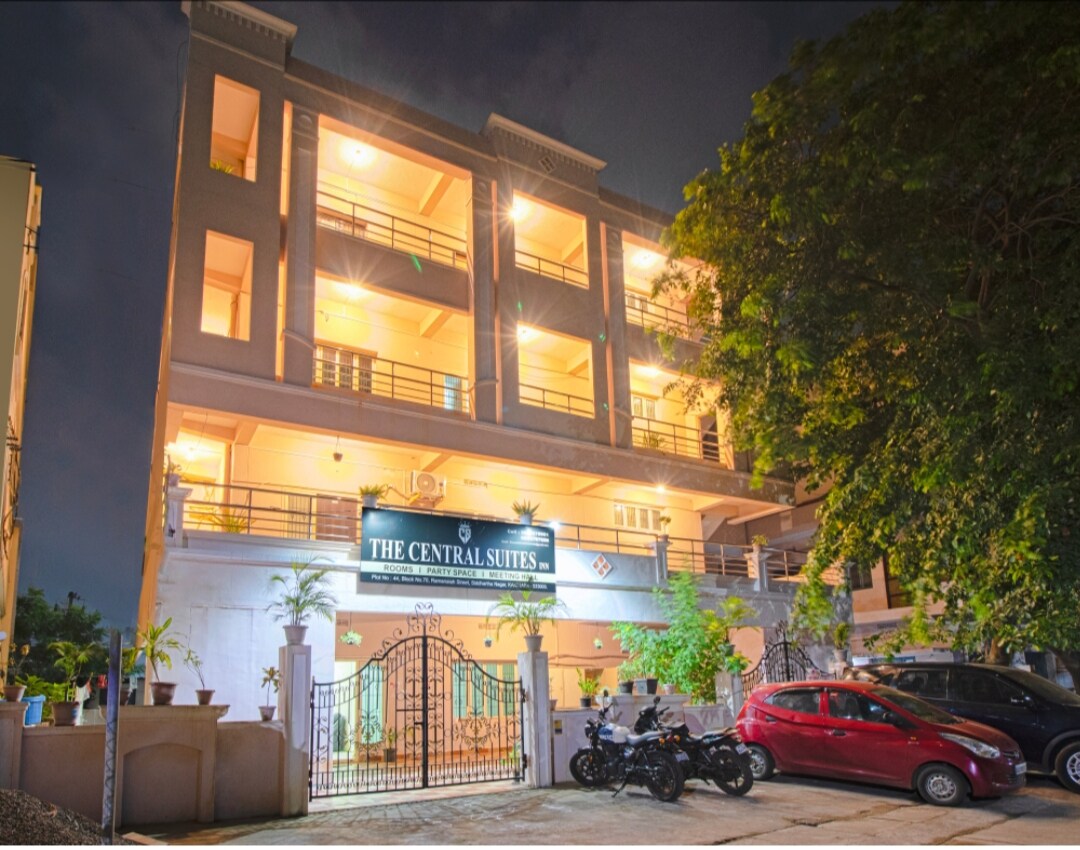 The Central Suites Inn - Tap to explore photos