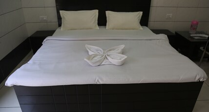 KANTA SANT RAM AASHRAM Room Type - Beautiful 1 bedroom with basic amenities (Non AC)