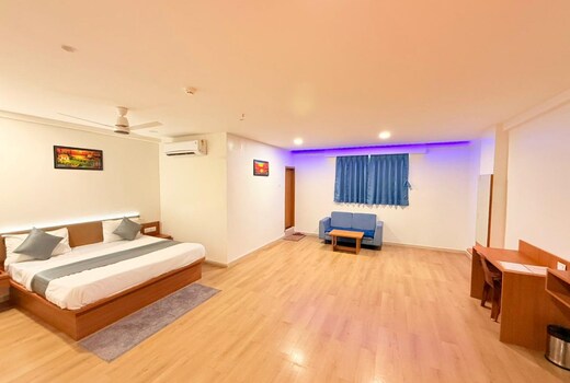 HOTEL ROYAL ELITE