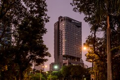 SO/Bangkok