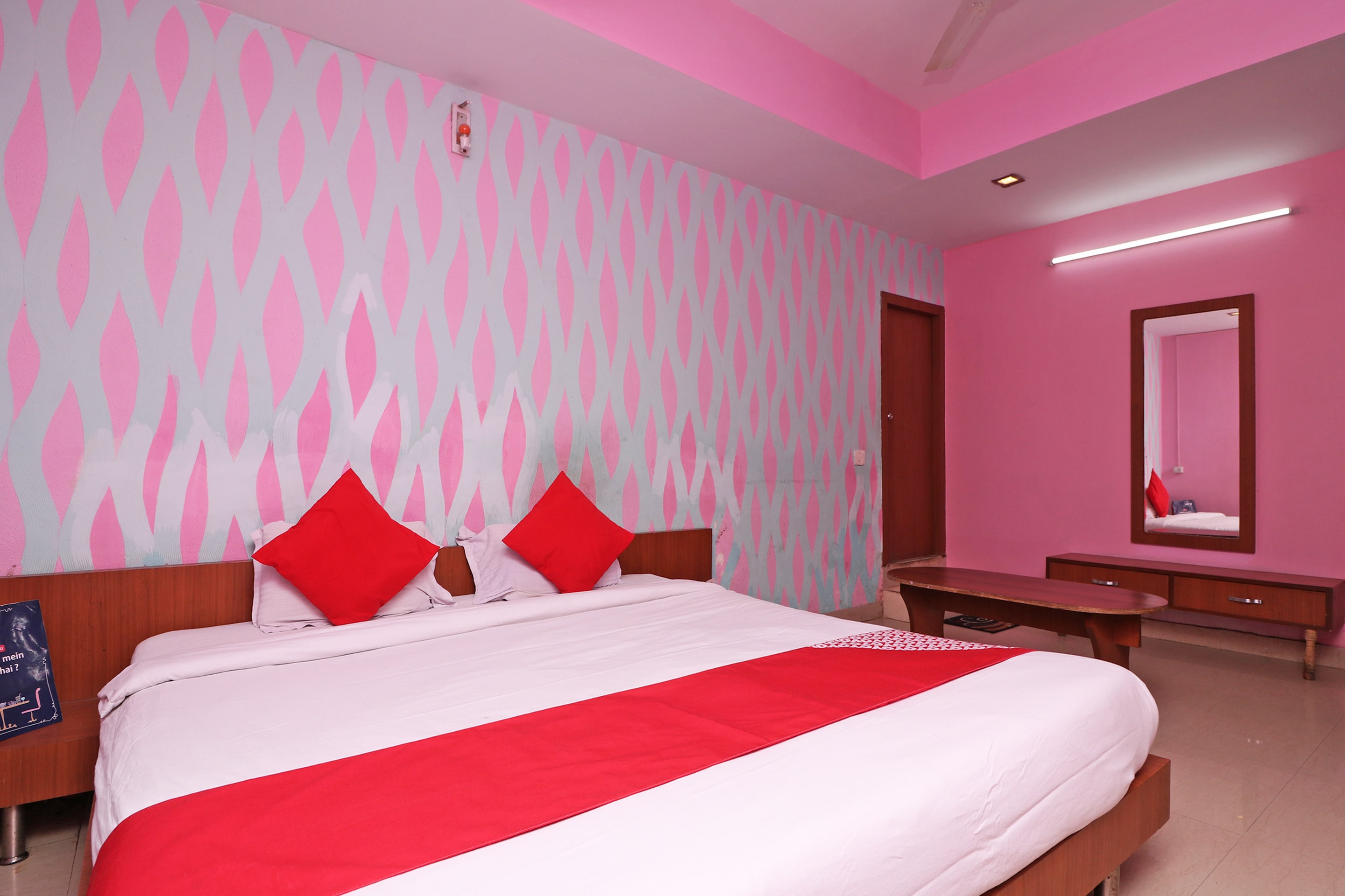 Hotel O Maruti Lodging - Tap to explore photos