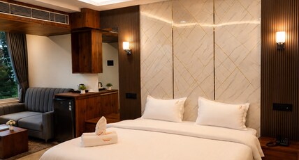 Hotel Uasa Kesari Premium Room Type - Deluxe Room