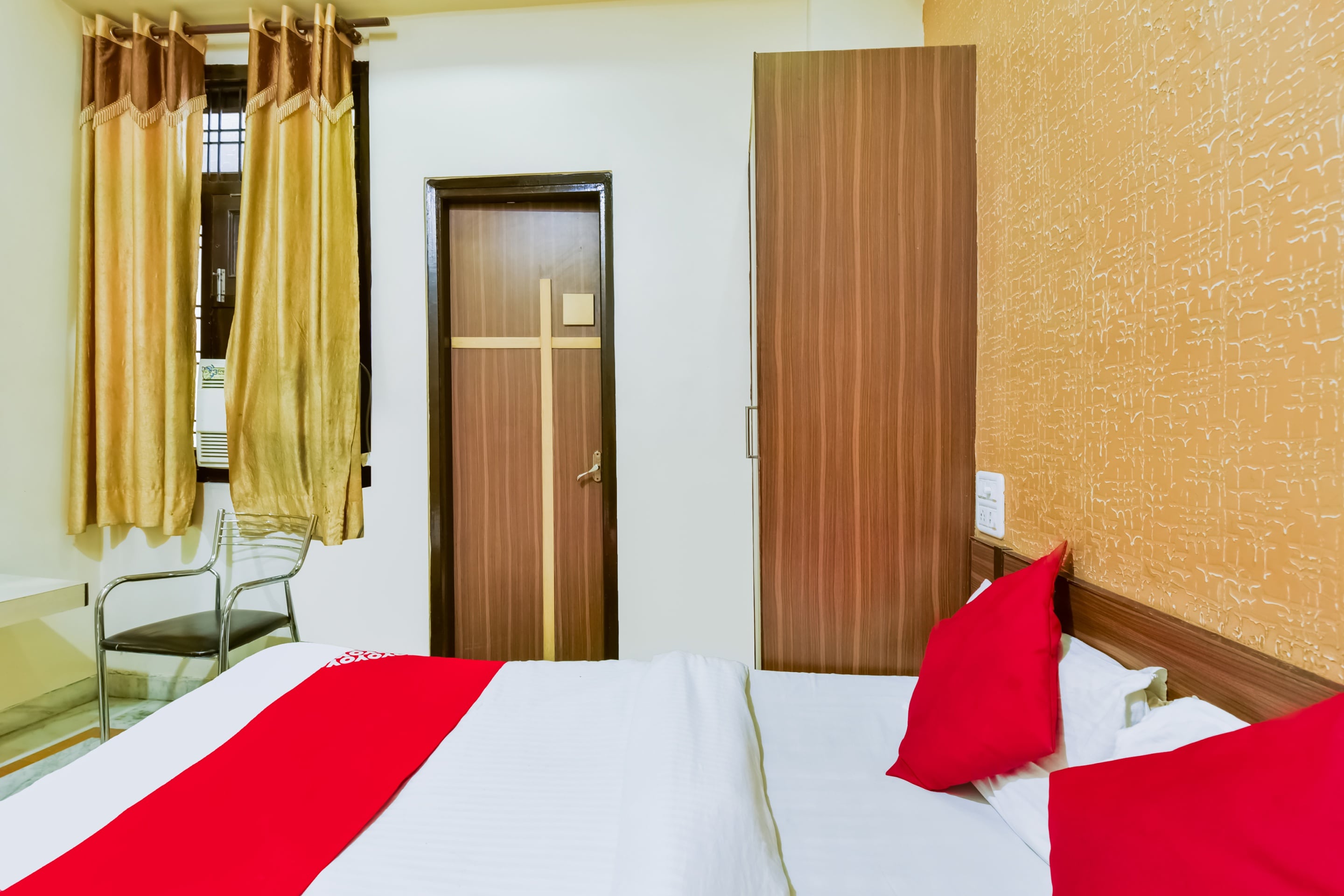 Hotel O RMG Stays - Tap to explore photos