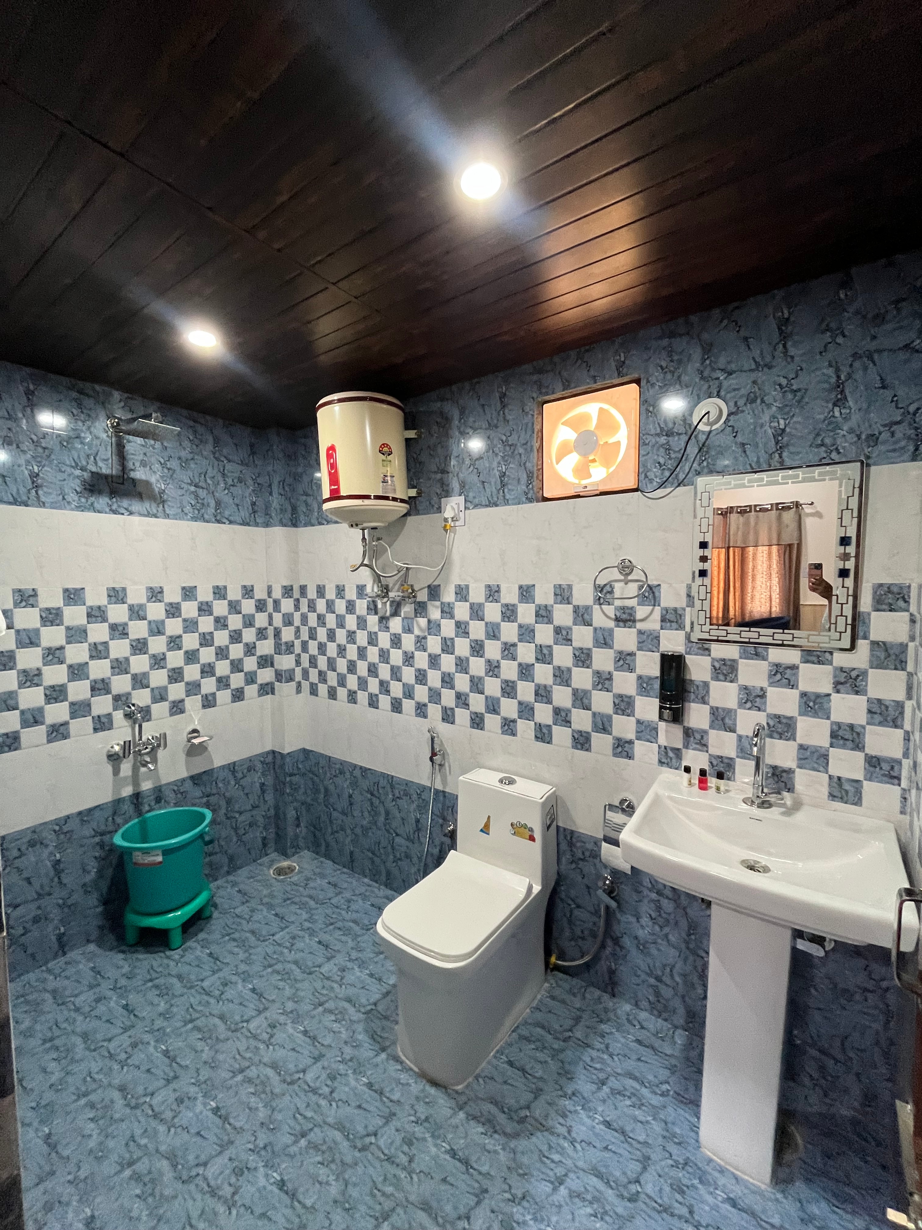 serene River Cottages - Tap to explore photos