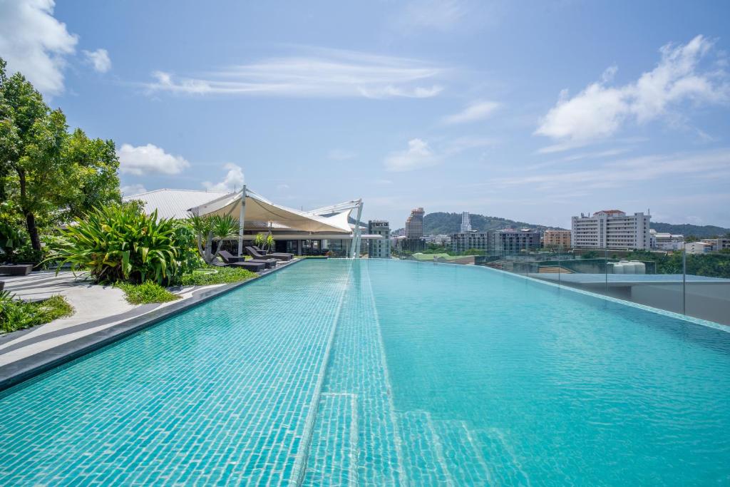 Mercure Phuket Patong Journeyhub - Tap to explore photos
