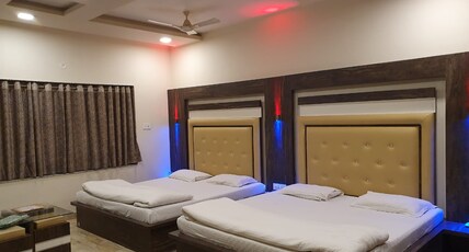 Hotel Bani Hashim (110 Meters from Dargah) Room Type - Luxury Non Ac Four Bed Room