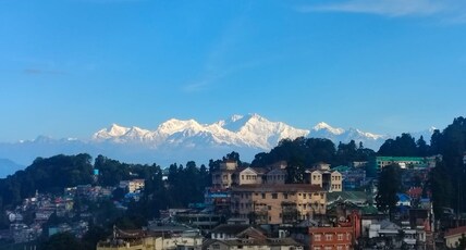 PURNI HOTEL DARJEELING Room Type - Double or twin room with mountain view