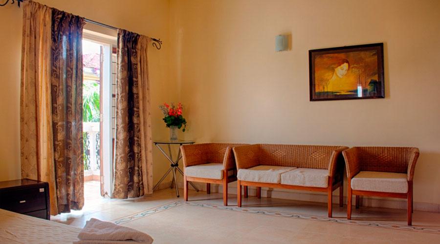 Villa Cavelossim - Tap to explore photos