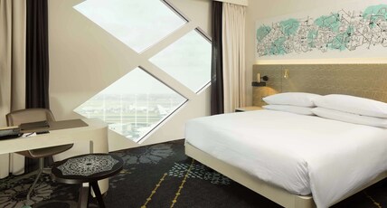 Hilton Amsterdam Airport Schiphol Room Type - KING EXECUTIVE ROOM