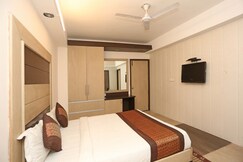 Rooms of Pacific Inn Huda City Centre