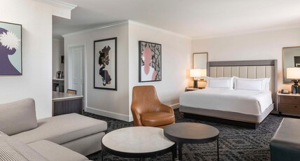Mills House Charleston, Curio Collection by Hilton Room Type - 1 KING STUDIO W CITY VIEW