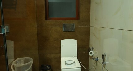 Hotel Darbar-E-Khas Room Type - Executive Room Hotel Darbar-E-Khas Room Type - Executive Room