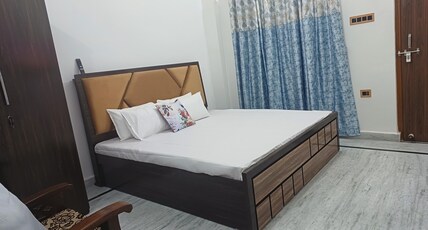Shri Ram International  Home Stay Room Type - Deluxe Couple Room | Perfect for Couple