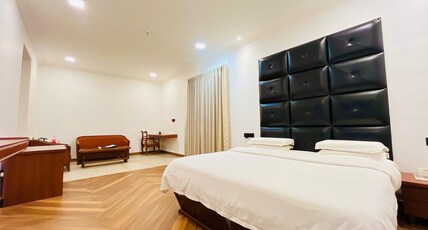 Hotel Aram Room Type - Imperial Suite