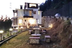 Luxury 4 bedroom Villa CHAIL Shimla