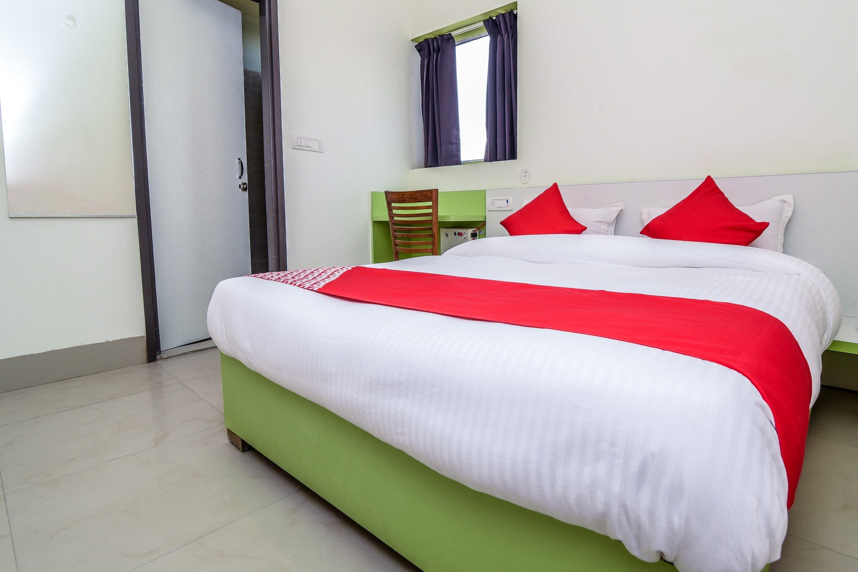 Hotel O Villa Guest House - Tap to explore photos
